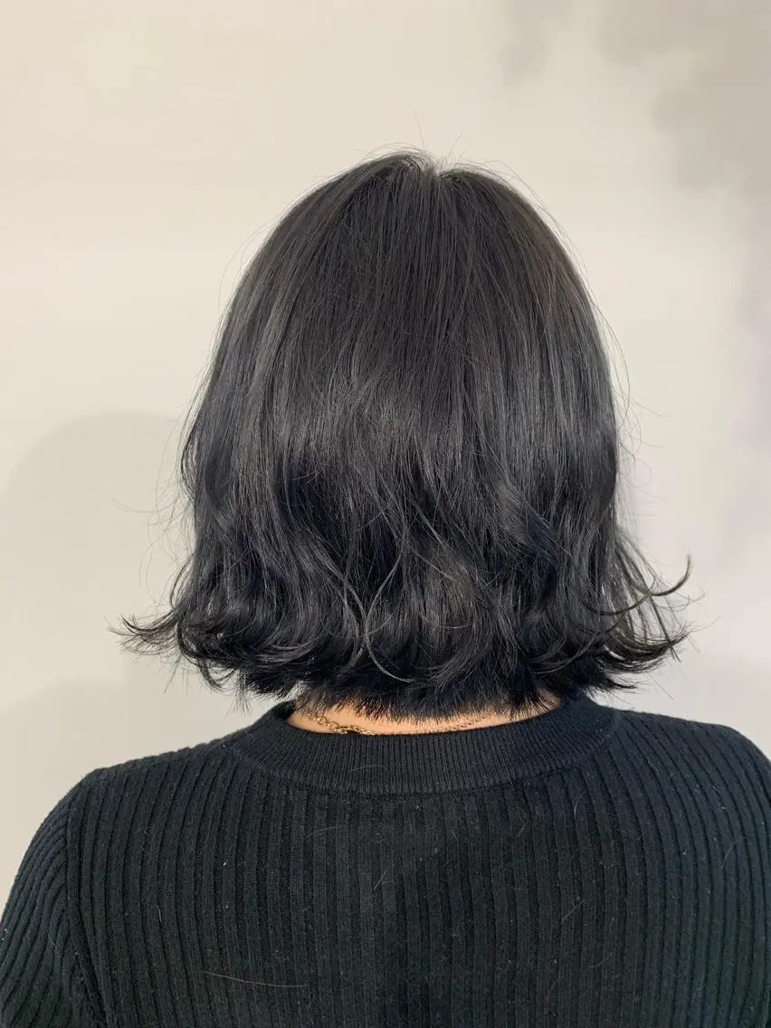 ミディアム カラー パーマ ヘアアレンジ ネイビーカラー 加藤 綾華のヘアスタイル