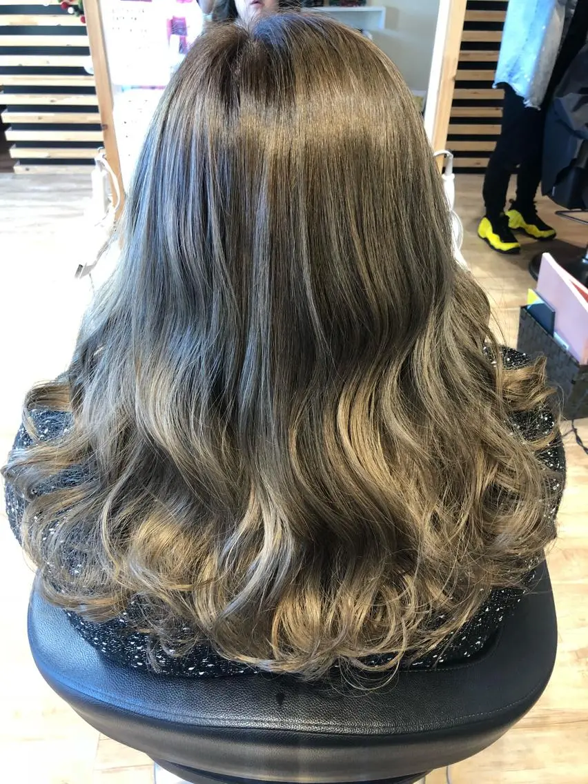 カラー ヘアカラー 早川 真幸のヘアスタイル