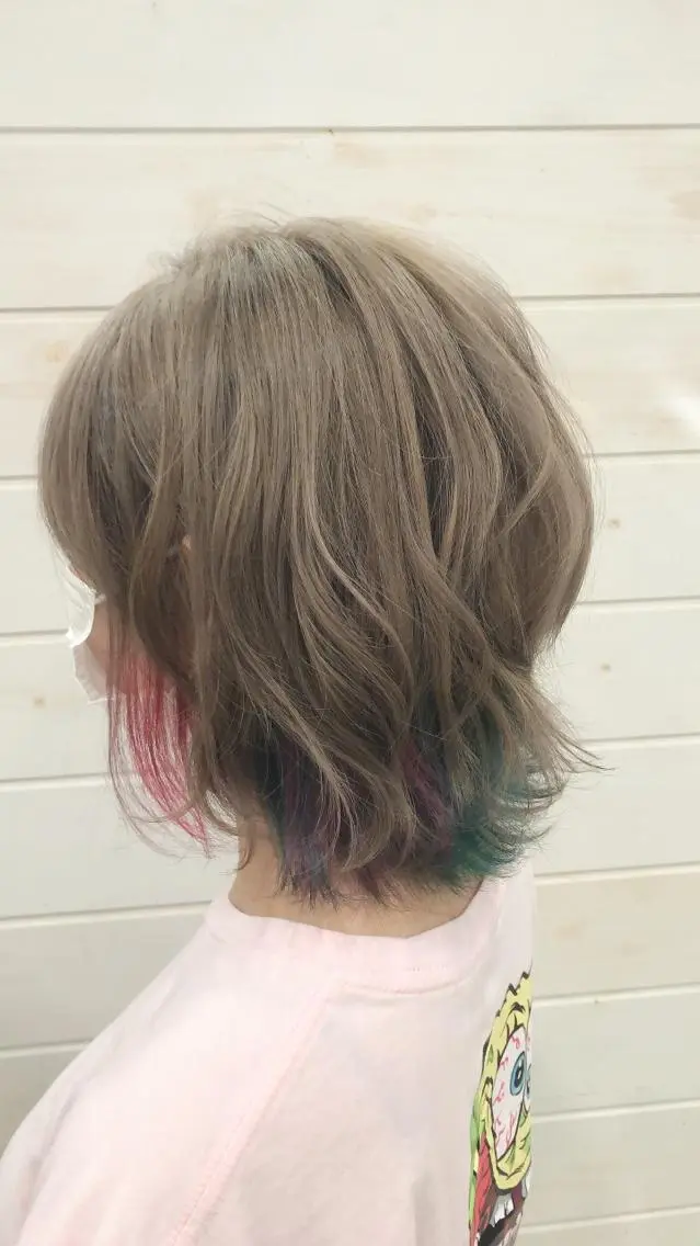 ミディアム カラー ブリーチ インナーカラー 東恩納 誠のヘアスタイル