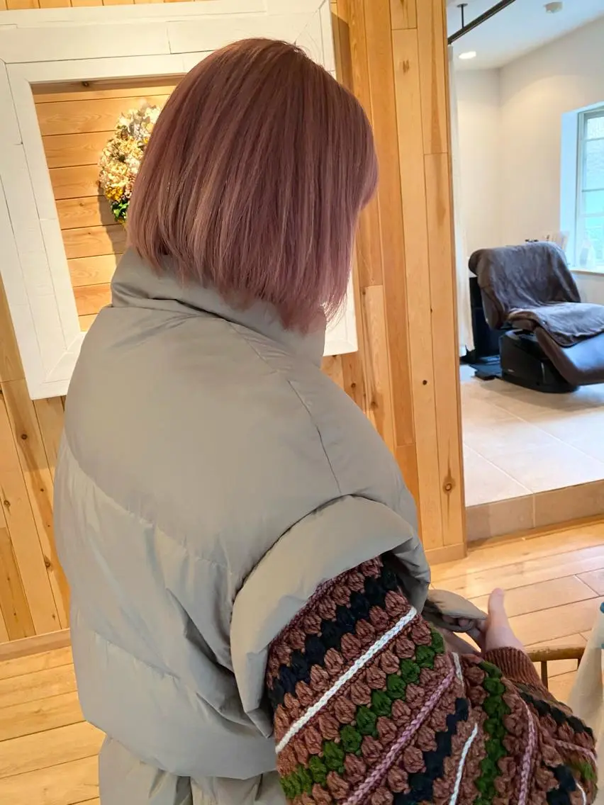 ショート カラー パーマ ヘアアレンジ メンズ キッズ ネイル マツエク・マツパ メンズブリーチ ベージュカラー ブリーチ ピンクカラー ピンクベージュ インナーカラー/ KANAのヘアスタイル