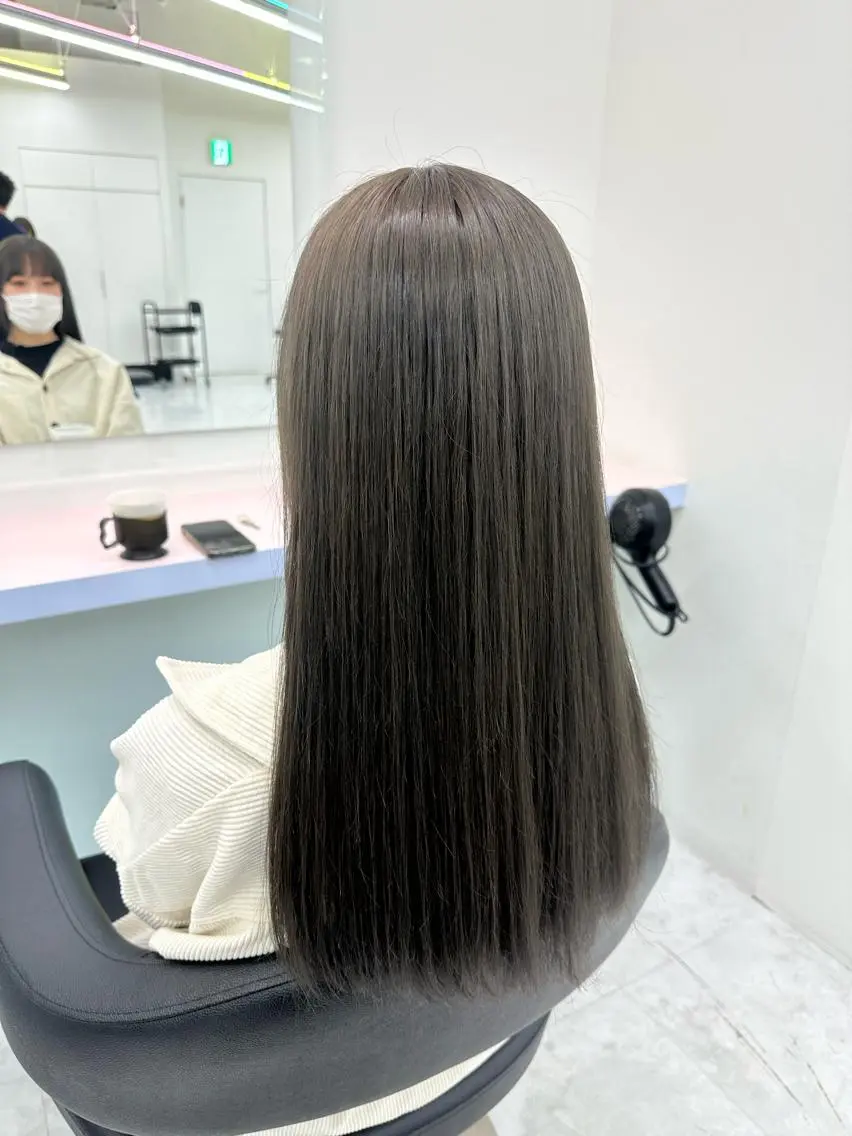 ミディアム カラー ヘアアレンジ ベージュカラー 黒髪 ブリーチ ブルーカラー ブルーブラック 🤍透明感カラー🤍 似合わせ🤍AINEのヘアスタイル
