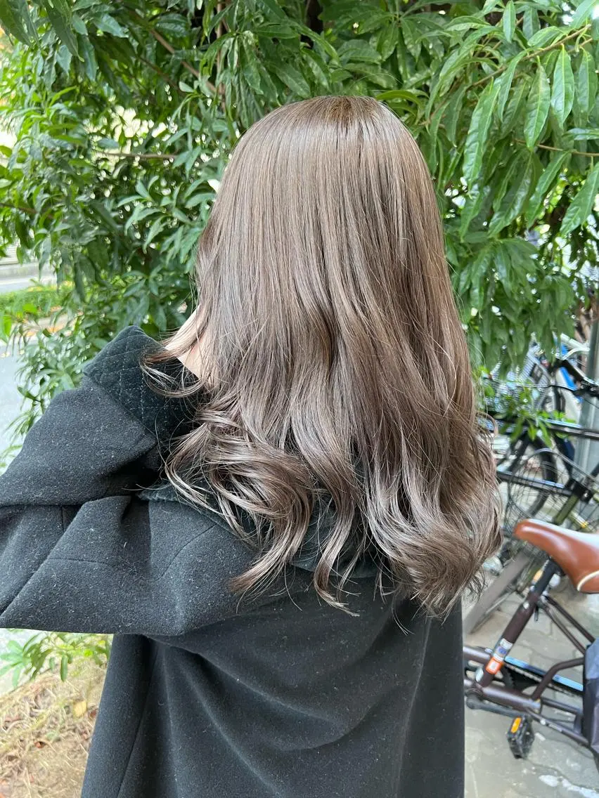 セミロング ヘアカラー トップスタイリスト/ アユミのヘアスタイル