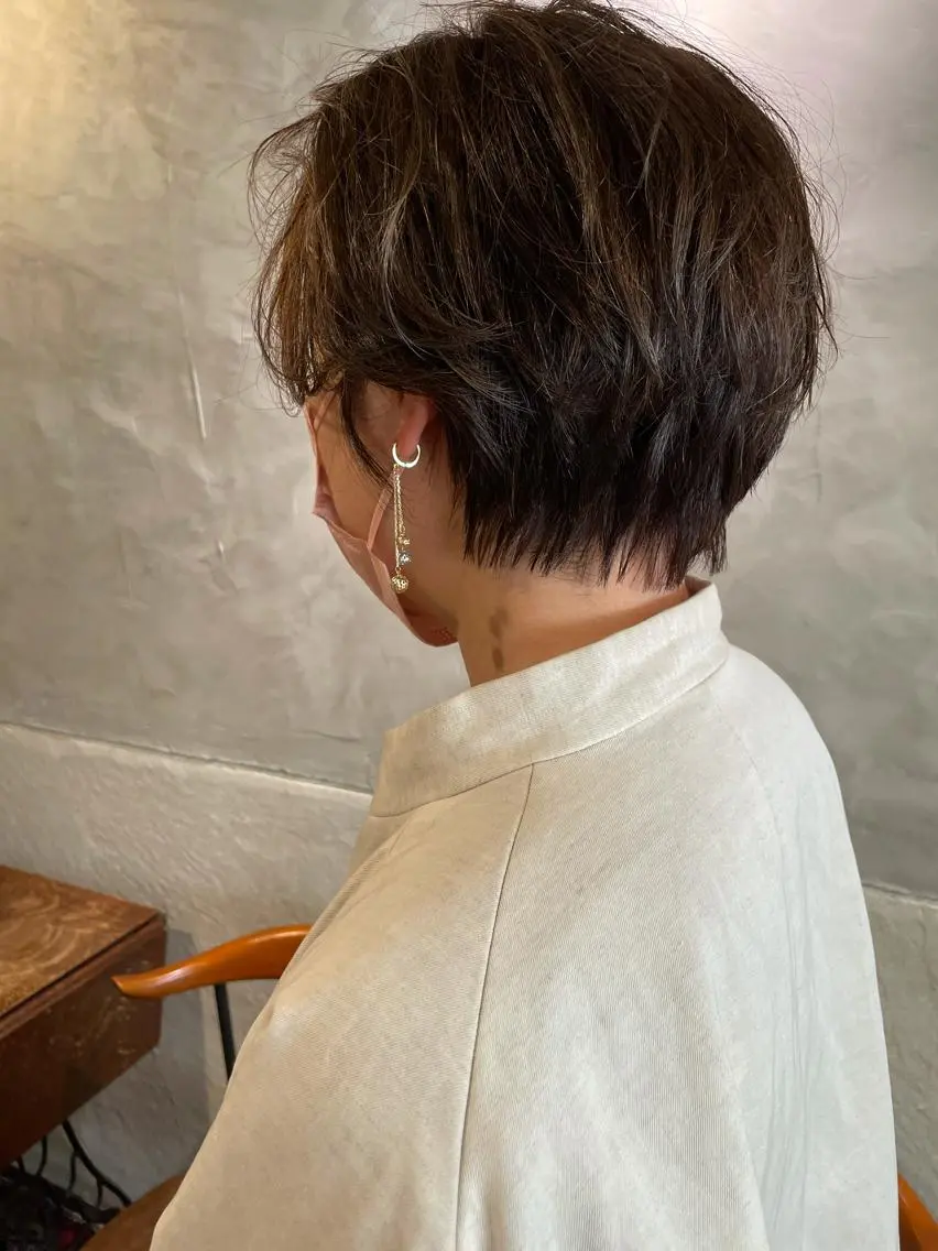 ショート ハイライト カット ヘアカラー トリートメント ayane⭐️ボブ・ ショート・パーマのヘアスタイル