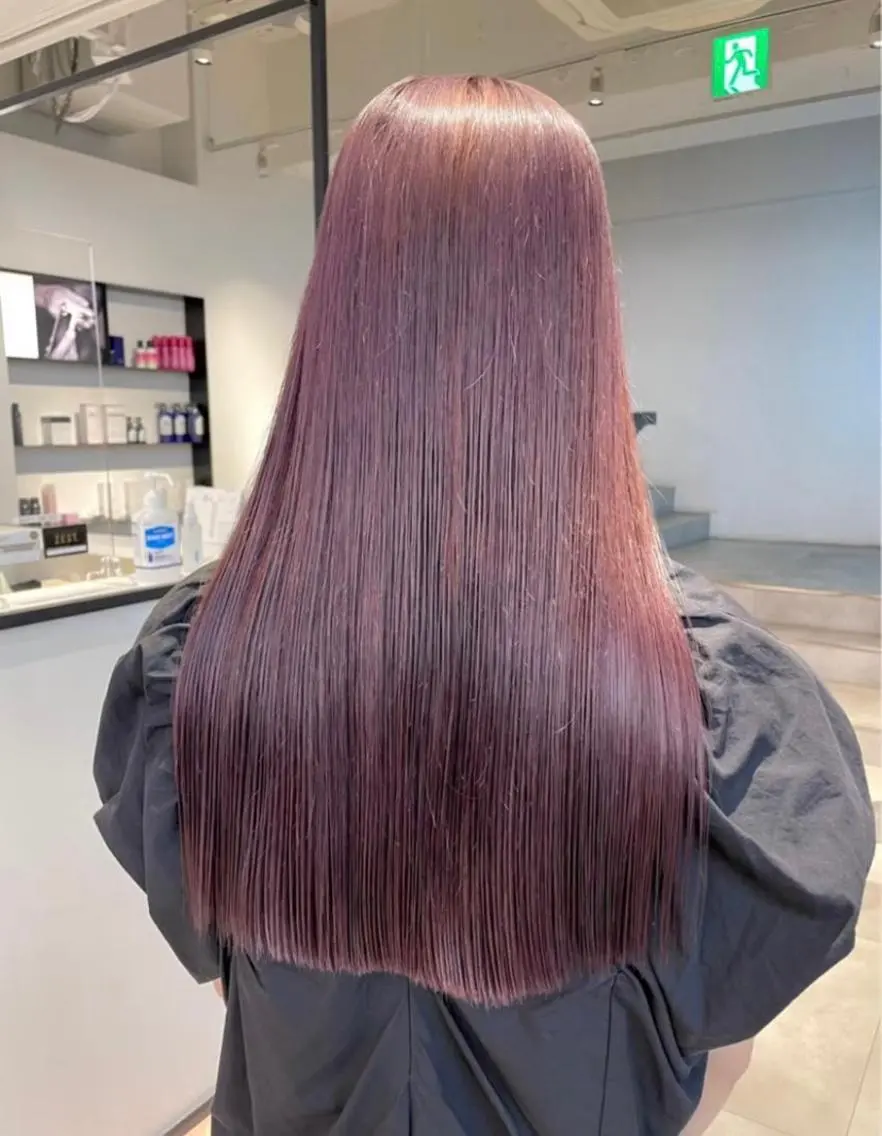 ロング カラー ベージュカラー 黒髪 ブリーチ ブルーカラー ブルーブラック 髪質改善 ネイル コトミ🐸のヘアスタイル