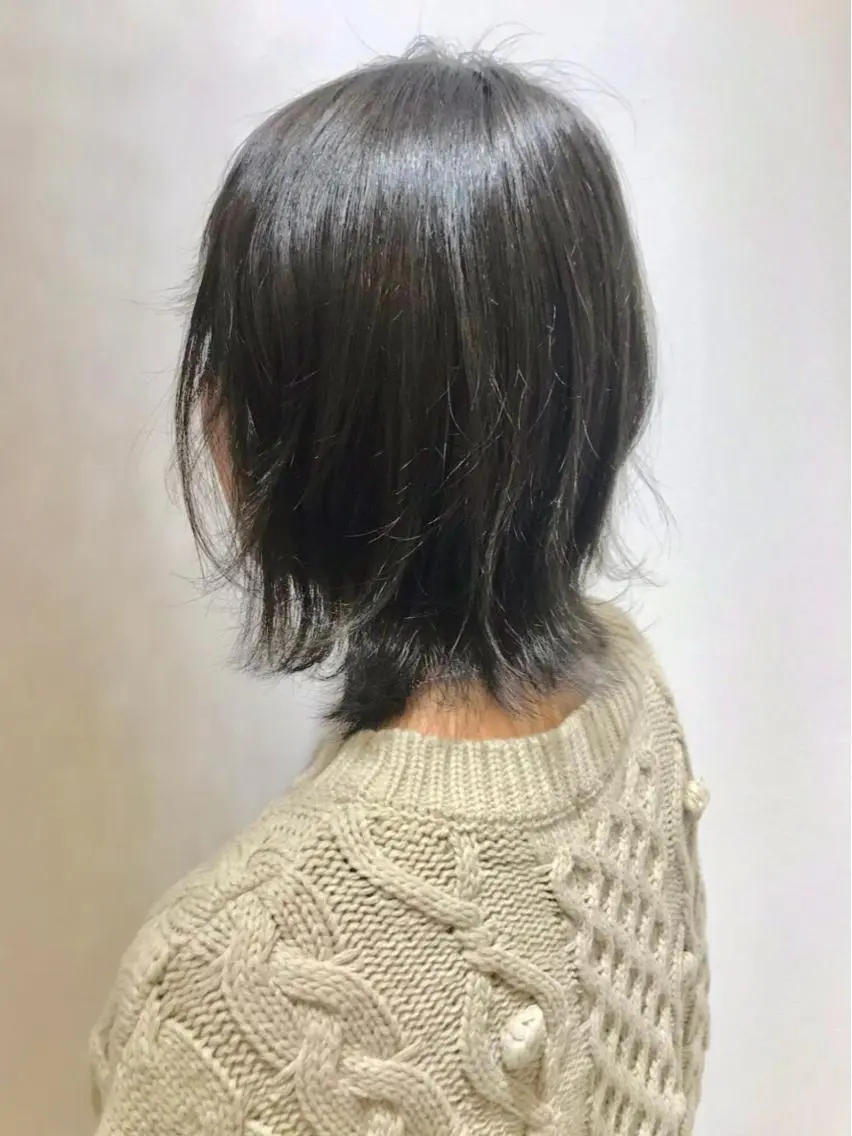 ミディアム カラー 🐺ウルフ/レイヤー 似合わせ‎🤍沙羅のヘアスタイル