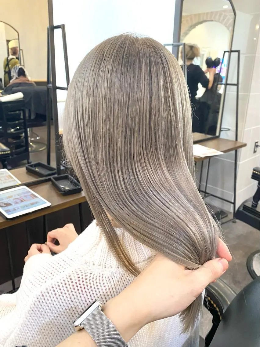 セミロング 💖透明感カラー HAYATO💖のヘアスタイル