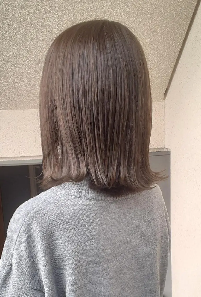 ミディアム カラー オリーブグレー カット ヘアカラー トリートメント 🔳髪質改善🔳 岡本陽のヘアスタイル