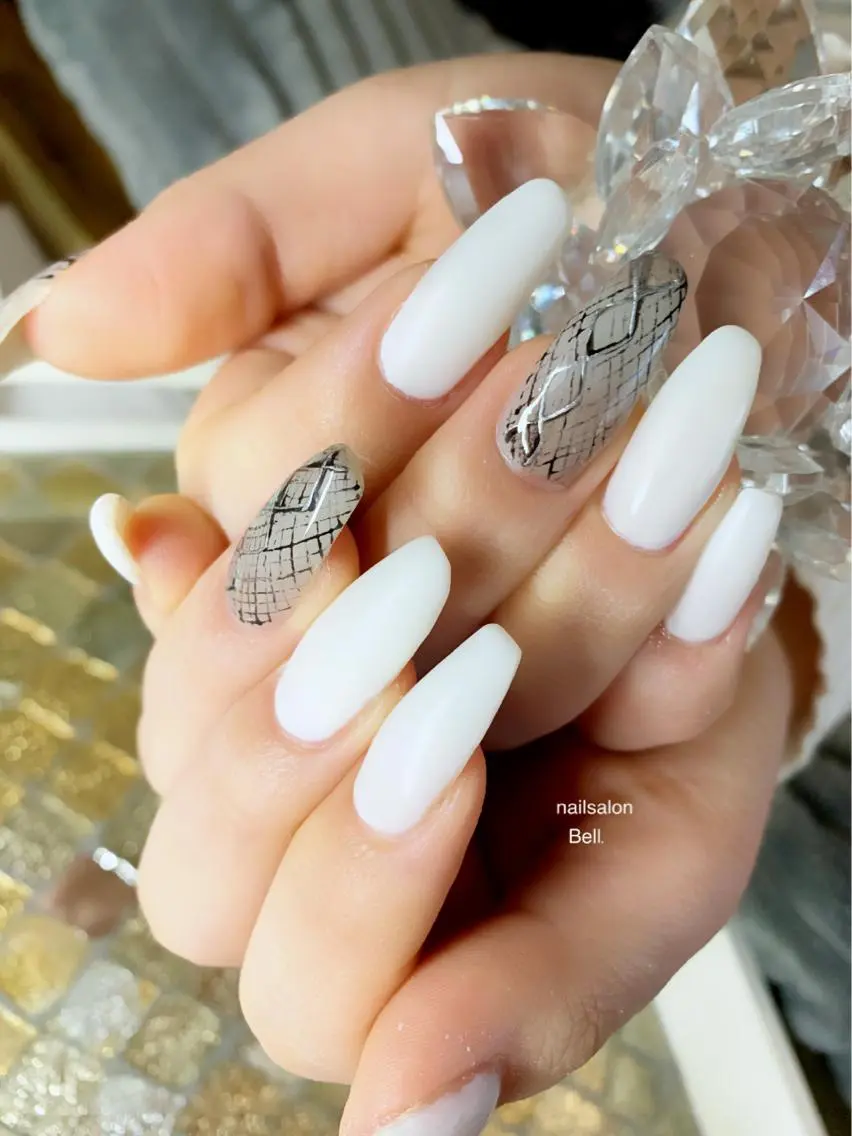 ネイル ハンドネイル Y. Reonaのネイルデザイン