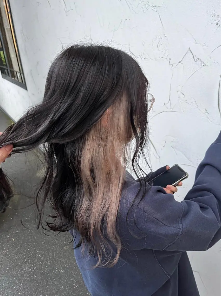 セミロング カット ヘアカラー 道下 颯人のヘアスタイル