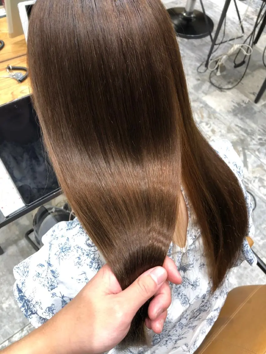 ロング カラー パーマ バレイヤージュ ブリーチ ケアブリーチ ダブルカラー ハイライトカラー カット ヘアカラー 縮毛矯正 トリートメント 銀座✨レイヤーカット 顔まわり/坂本亜裟海のヘアスタイル