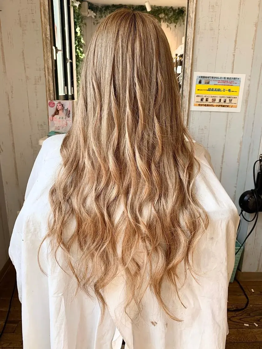 ロング カラー パーマ ヘアアレンジ エクステ チビ編み込みエクステ シールエクステのヘアスタイル