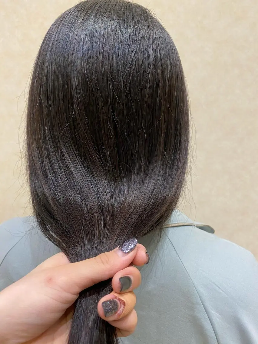 ミディアム 小倉 沙織のヘアスタイル