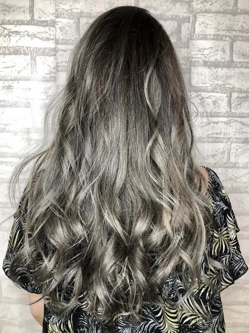 ロング カラー グレージュ 美髪・艶髪特化美容師 RYOJIのヘアスタイル