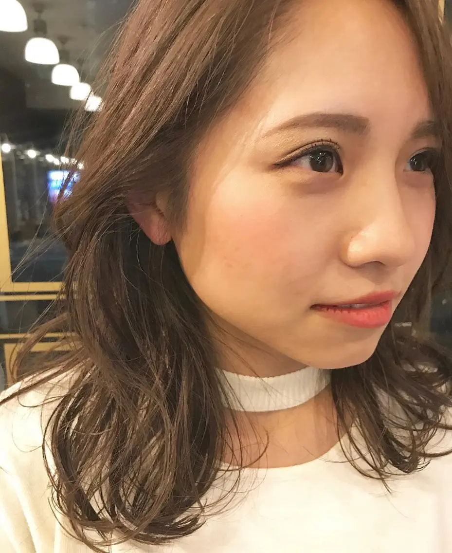 ミディアム カラー ヘアアレンジ マツエク・マツパ アッシュ アッシュブラウン ブラウンカラー カラーマツエク カット ヘアカラー トリートメント Kawaguchi Arisaのヘアスタイル