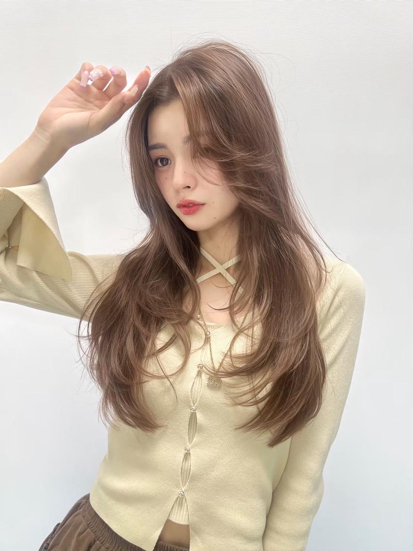 カラー 韓国風小顔カット🫧 トレンドスタイルのヘアスタイル