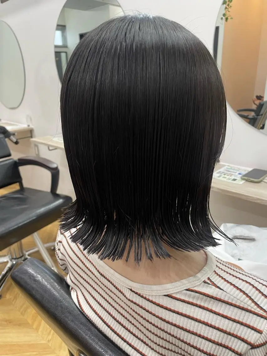 ショート カラー パーマ ヘアアレンジ ヘアカラー 縮毛矯正 トリートメント くびれレイヤー/艶 カラー　MADOKAのヘアスタイル