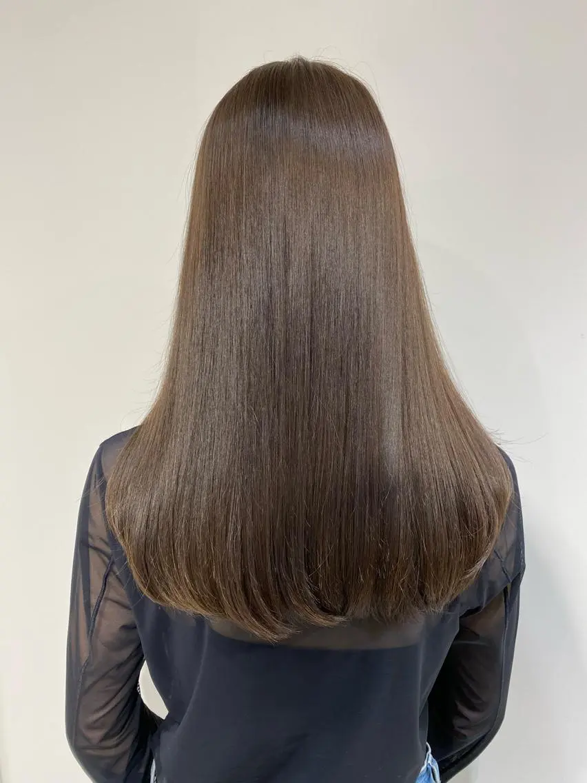 セミロング カラー ブリーチ 透明感カラー ブリーチなしカラー オリーブカラー 髪質改善 LOVESTOIKE 堂本のヘアスタイル