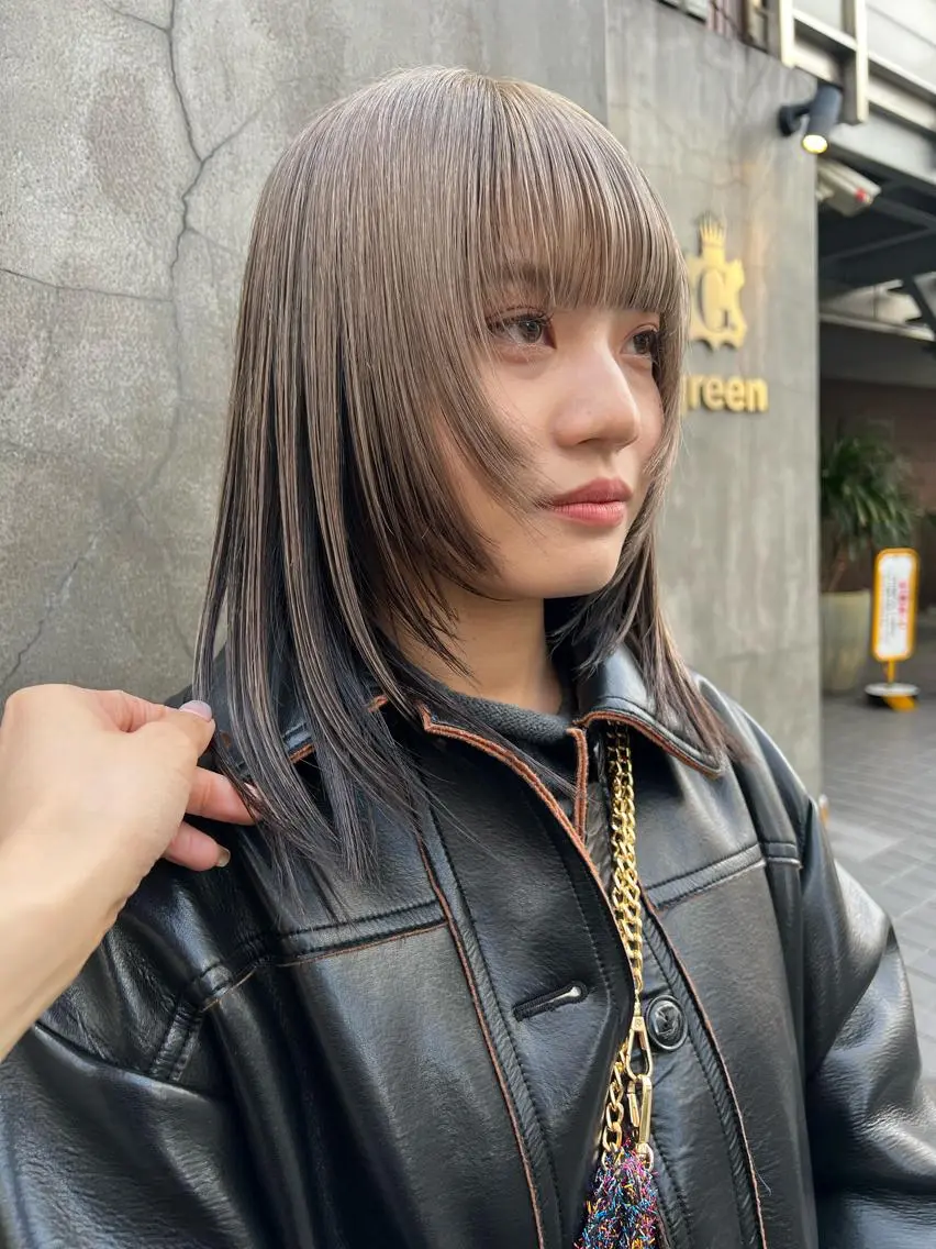 ミディアム カラー 圧倒的デザイン力 店長🎨RENAのヘアスタイル