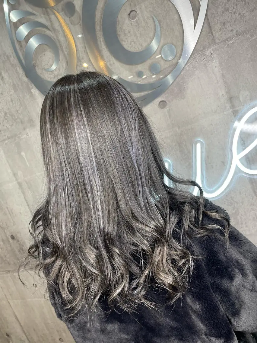 セミロング カラー パーマ ヘアアレンジ メンズ キッズ ネイル マツエク・マツパ シールエクステ メンズバレイヤージュ メンズハイライト メンズインナーカラー メンズ韓国風 北千住10分 肥高　壮汰のヘアスタイル