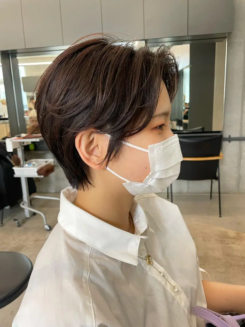 ショート ヘアカラー インナーカラー 推し ブリーチ  髪質改善のヘアスタイル