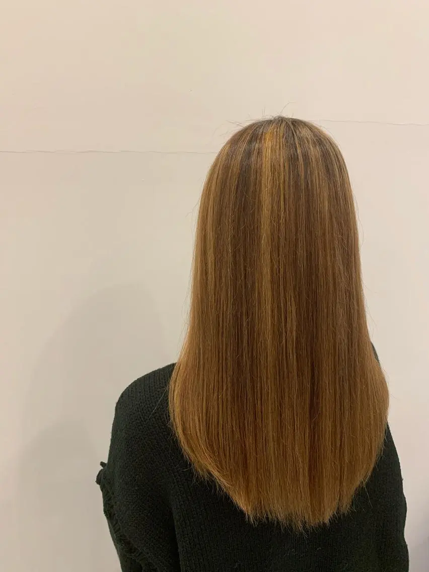 ロング カラー サケモト ユウジのヘアスタイル