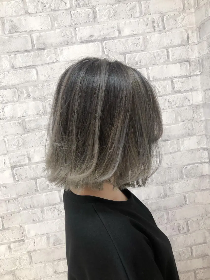 ショート カラー ヘアアレンジ 切りっぱなしボブ バレイヤージュ グレージュ ボブ レイヤーカット カット ヘアカラー トリートメント 秋山 幸太のヘアスタイル