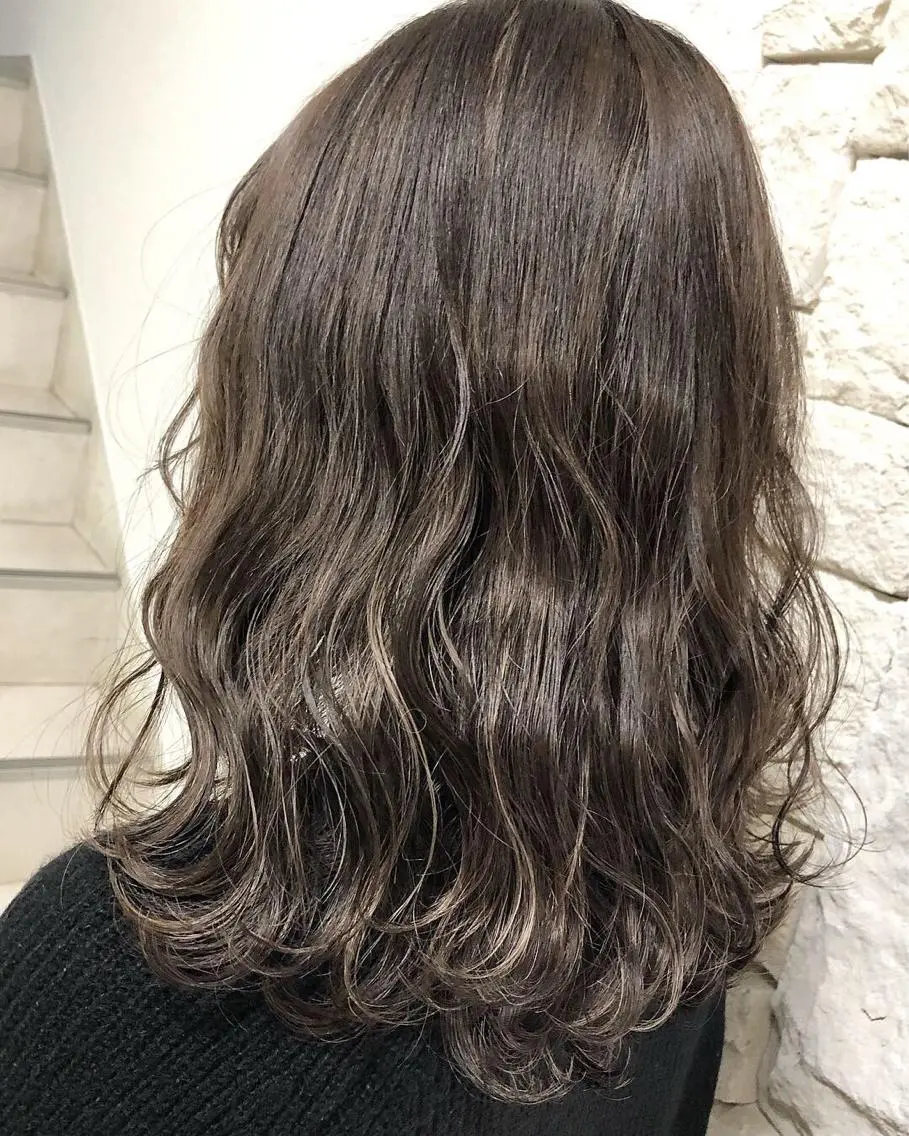 セミロング カラー ヘアアレンジ メンズ キッズ ネイル マツエク・マツパ 透明感カラー🤎 ゆりのヘアスタイル