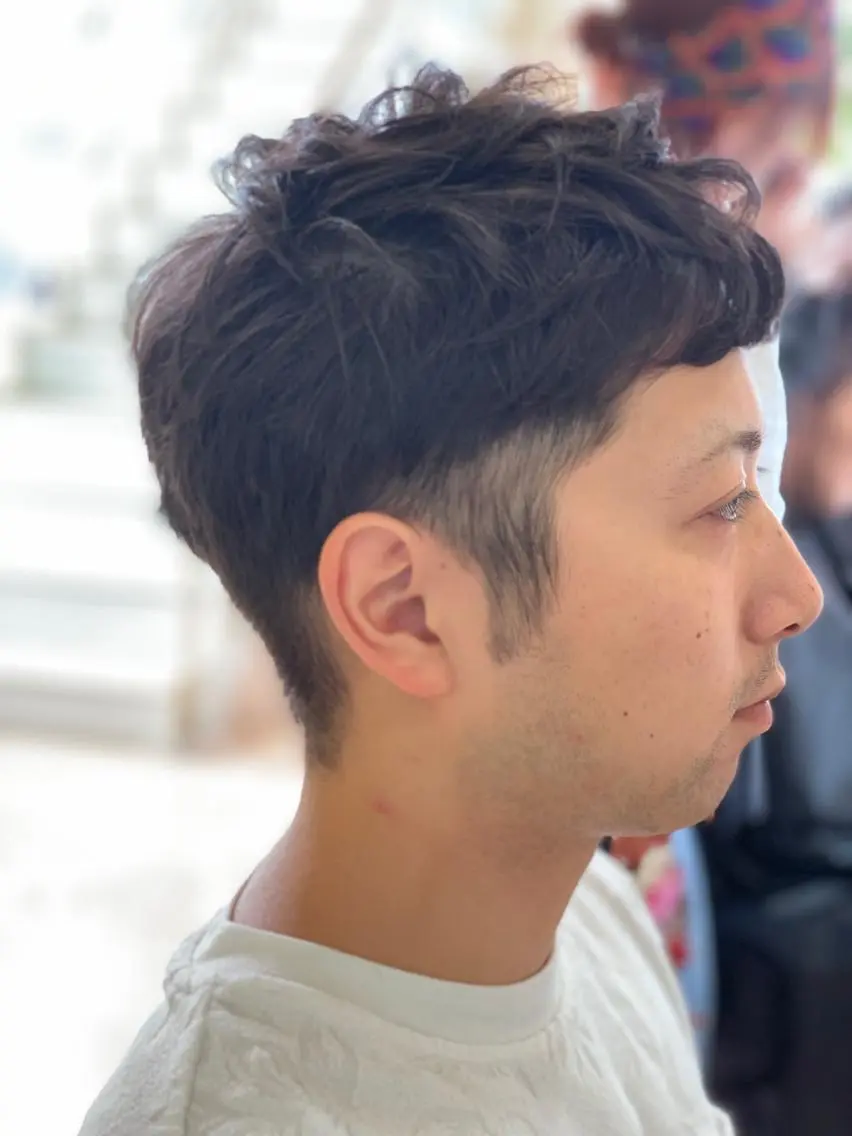 ショート くせ毛 高橋 春菜のヘアスタイル