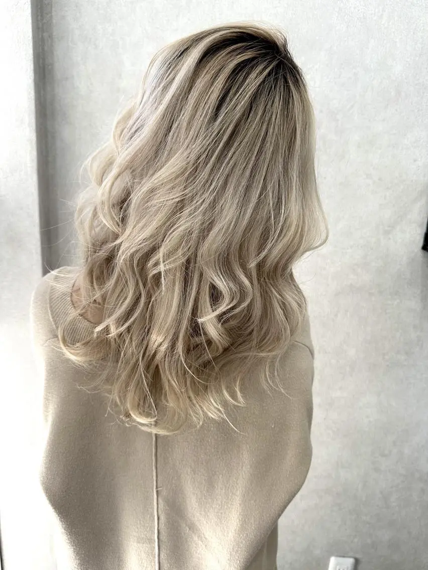セミロング ヘアアレンジ カラー 💎lino _by _ACNE💎 🧸のヘアスタイル