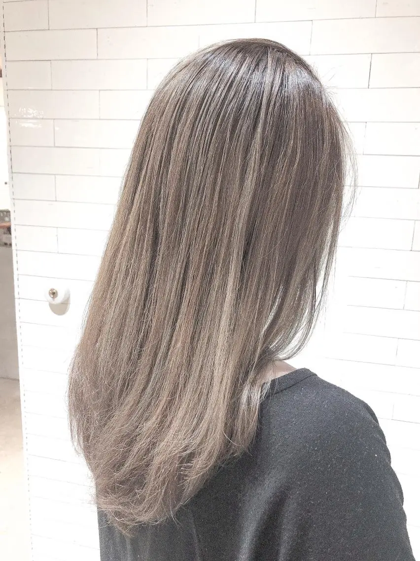 ロング カラー ヘアアレンジ ベージュカラー イルミナカラー ヘアカラー レイヤー×ヘッドスパ *保田遥*のヘアスタイル