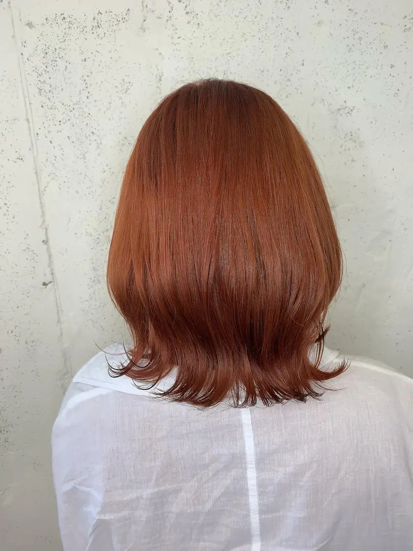 ミディアム カラー 透明感ハイトーン🦄 キラ🌈のヘアスタイル