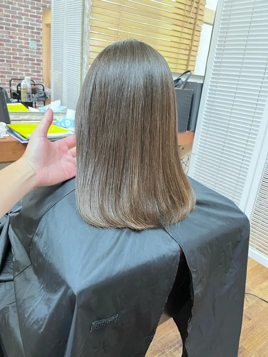 セミロング カット 縮毛矯正 トリートメント さいとう つかさのヘアスタイル