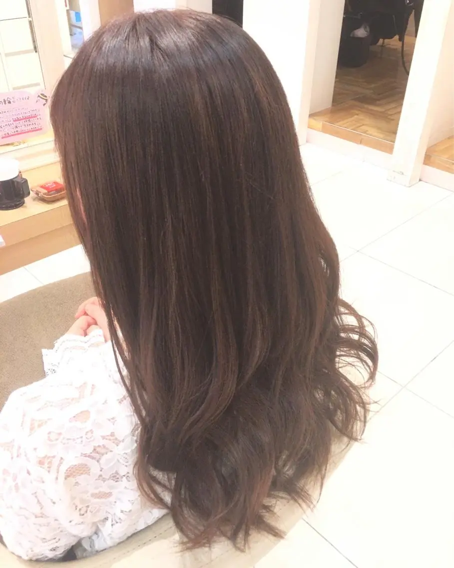 セミロング カラー ベージュカラー ピンクカラー ピンクベージュ 小田原NO1 美容師 飯田飛翔のヘアスタイル