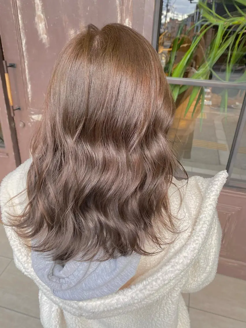 セミロング カラー ブリーチ ブリーチなしカラー ヘアカラー Kirina/ 茨木/髪質改善のヘアスタイル