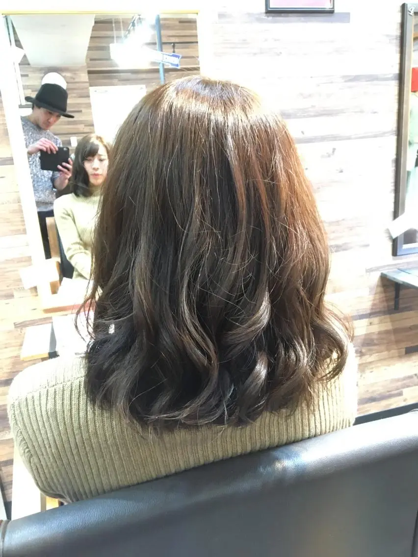ミディアム カラー ベージュカラー 川名 充✂️のヘアスタイル