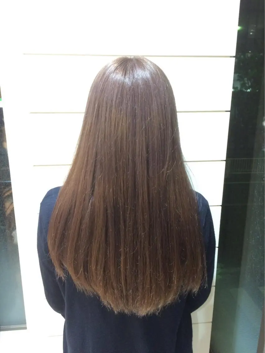 ロング カラー アッシュ パープルカラー 鍵山 千秋のヘアスタイル