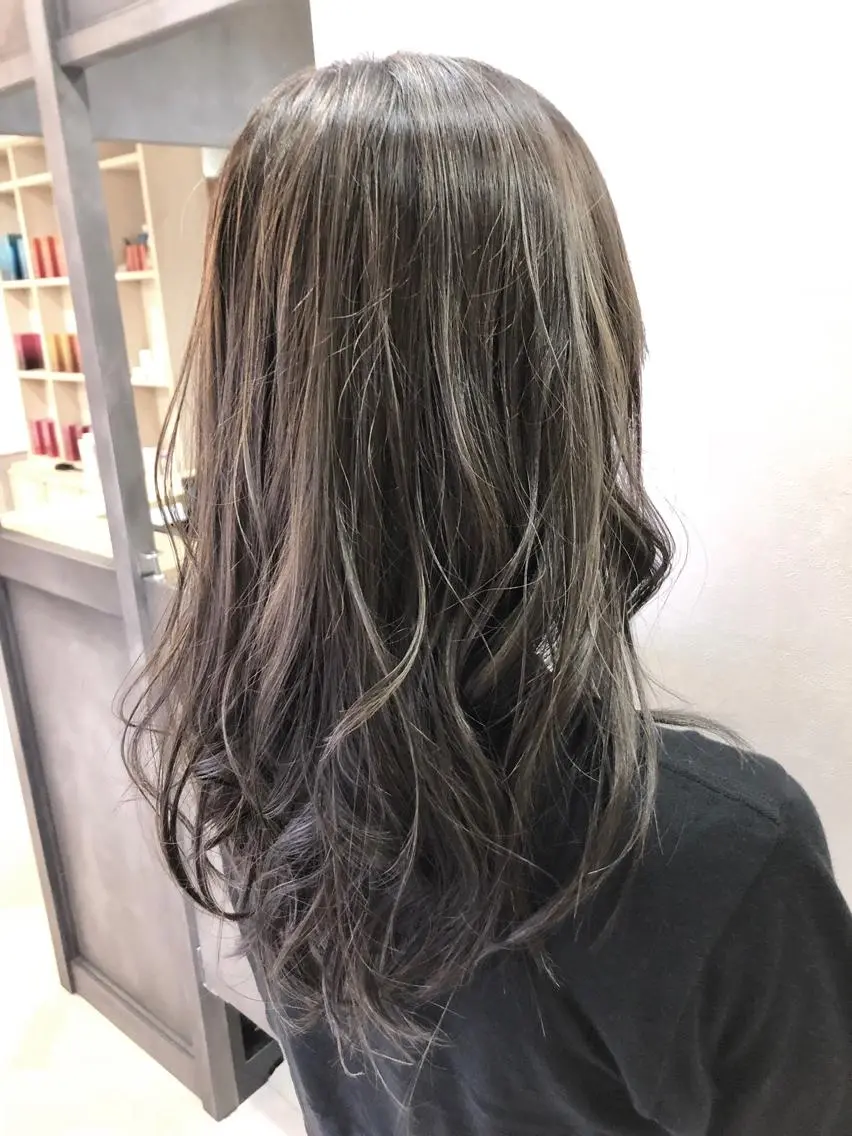 ロング カラー 🤍ムラ修正ブリーチ 🤍原宿/YUUのヘアスタイル