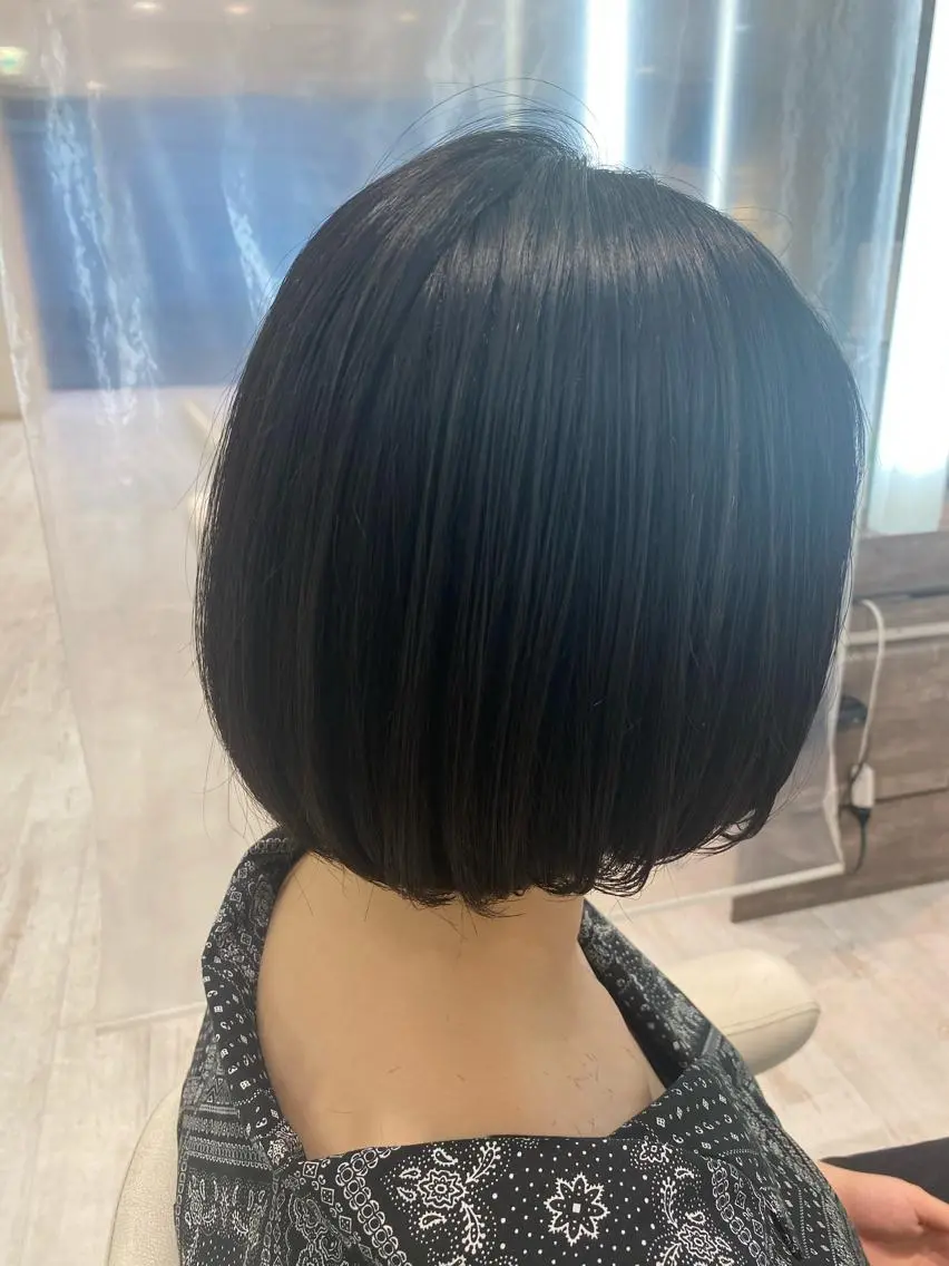 ショート ボブ 小顔レイヤー/ ベージュ🤍Rieのヘアスタイル