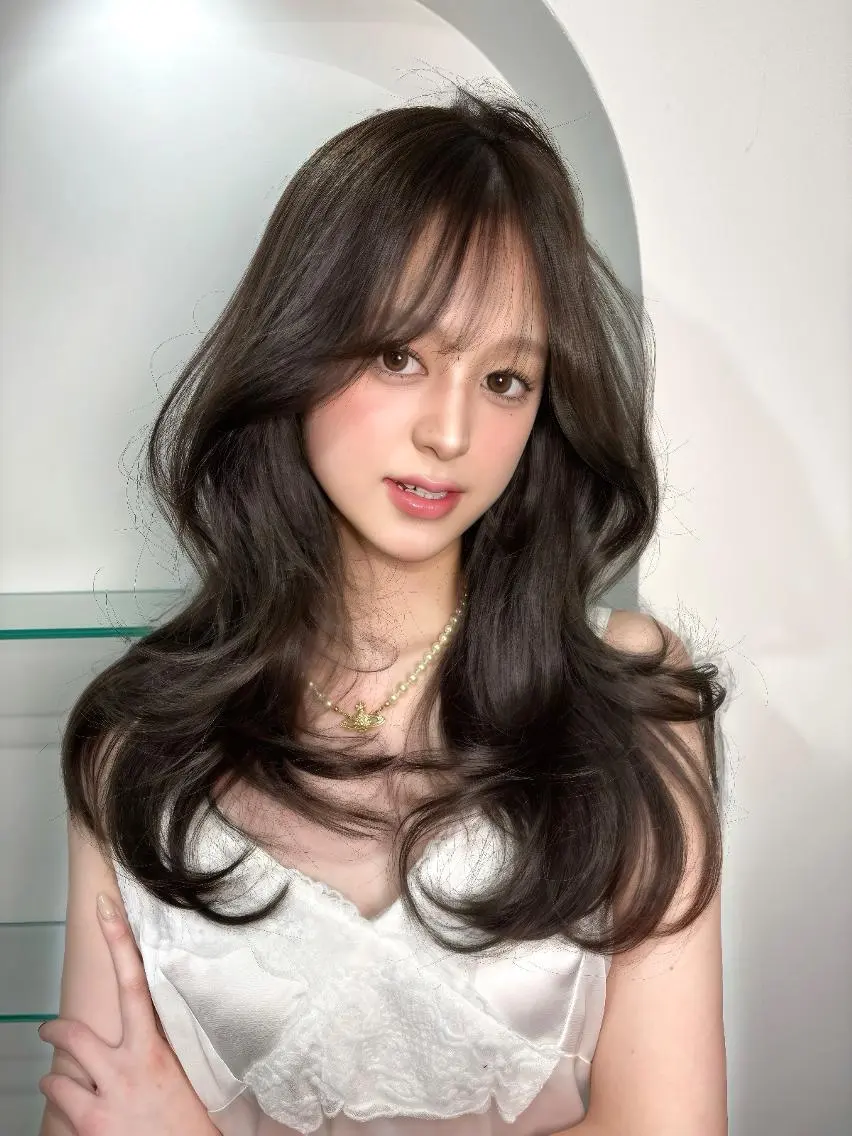 セミロング 顔周りカット 韓国風ヘア レイヤーカット カット トリートメント SEIRA 透明感 ☆トレンドヘア☆のヘアスタイル