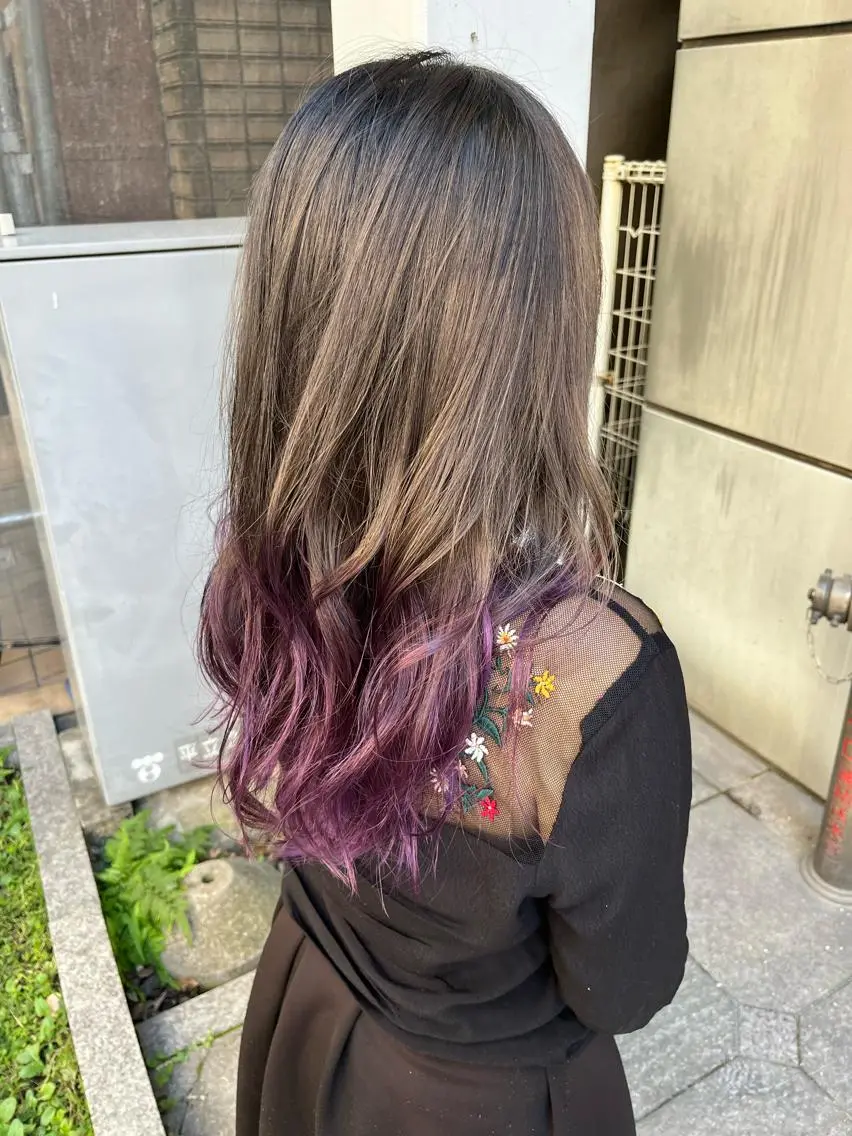 セミロング カラー 🦩レイヤー|透明感 カラー🦩makoのヘアスタイル