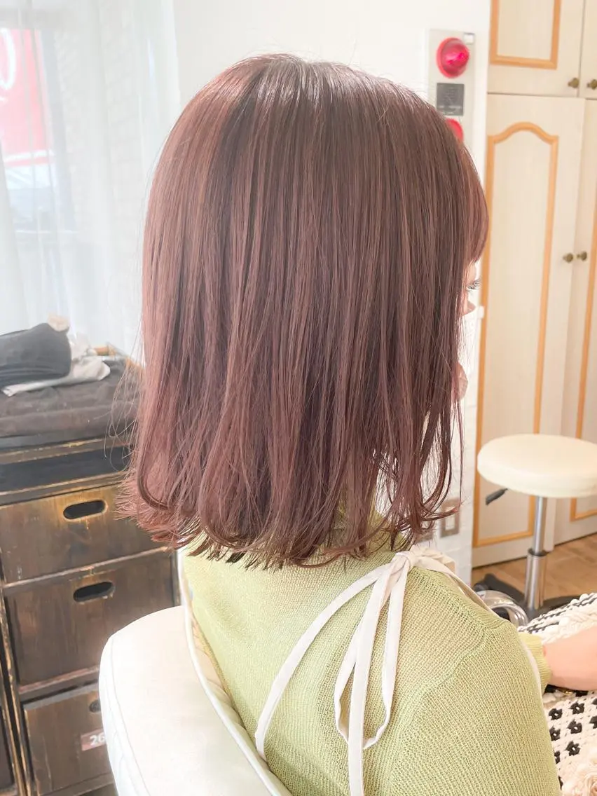 ミディアム カラー 切りっぱなしボブ ボブレイヤー ベージュカラー ピンクカラー ピンクベージュ ヘアカラー パーマ トリートメント ✨カラー支持No.1 🧸ワキ カナコ🧸のヘアスタイル