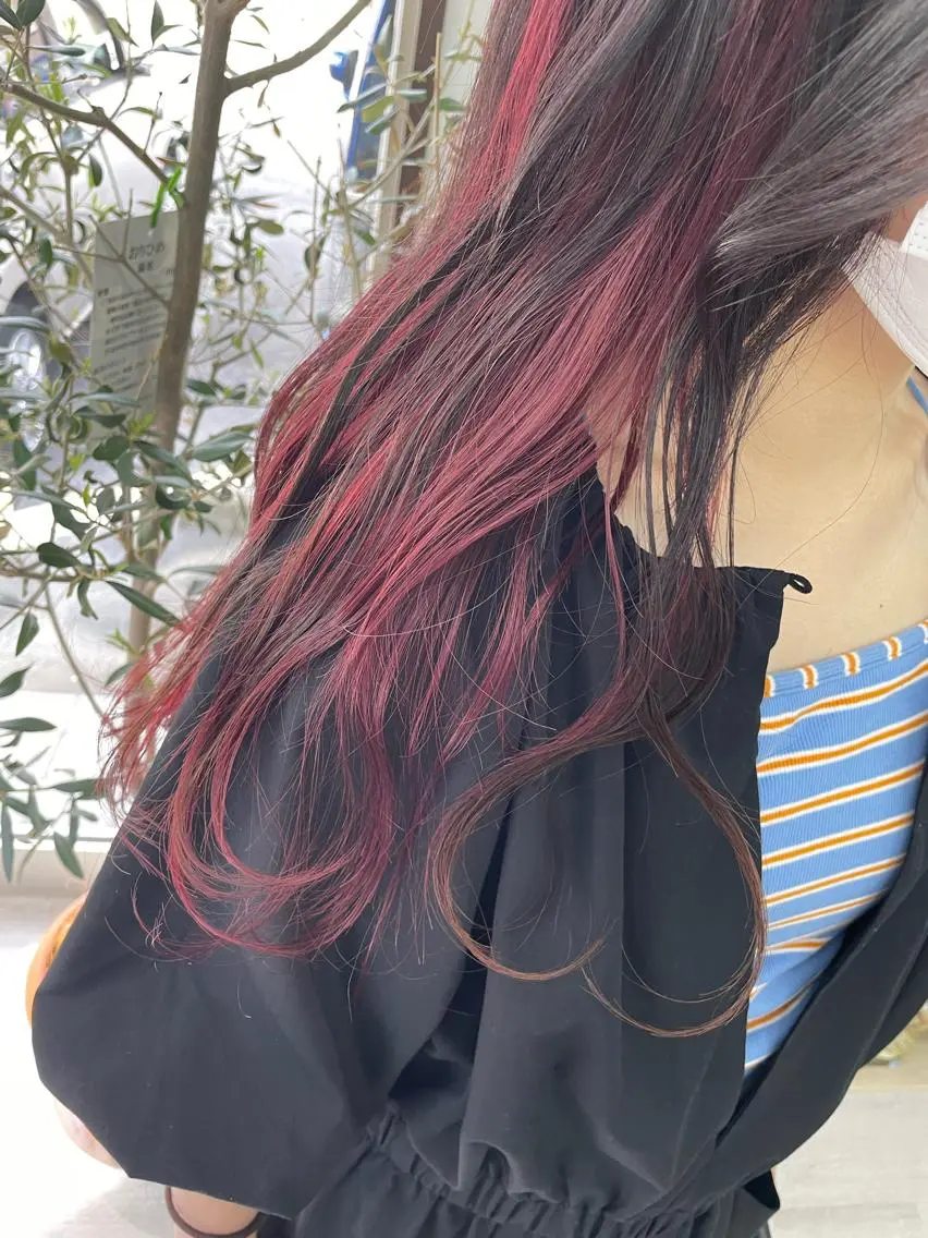 カラー オノ アカネのヘアスタイル