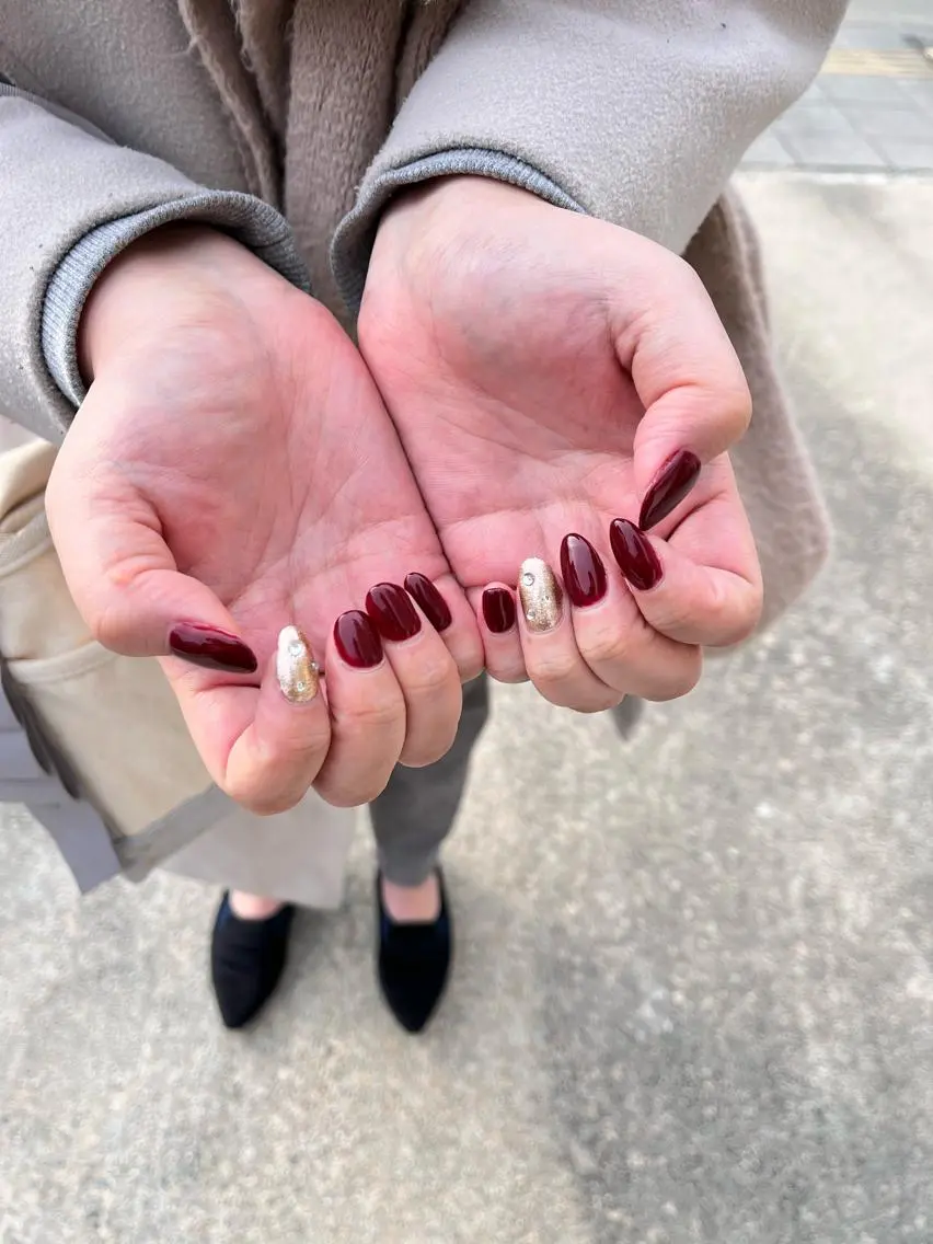 ネイル ボルドー ゴールド ハンドネイル SEPTNAIL NISHIZAKIのネイルデザイン