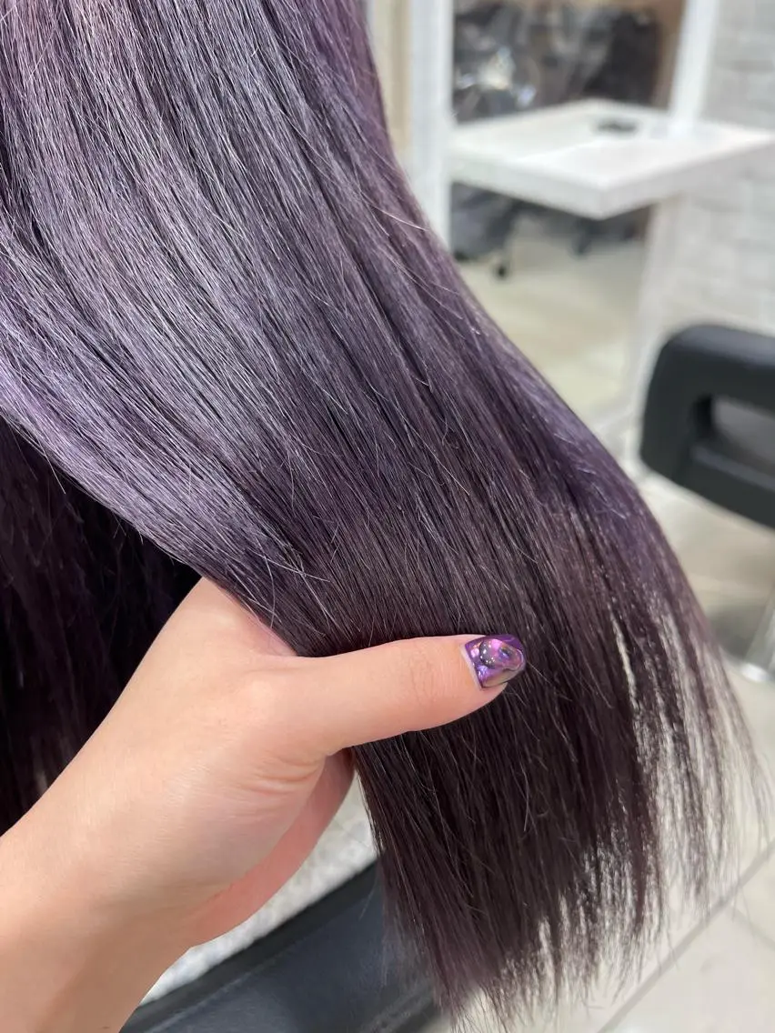 セミロング カラー バイオレットカラー 【暖色カラー特化】 中山由梨のヘアスタイル