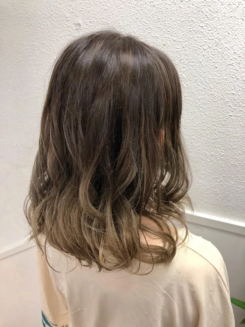 ミディアム カラー ベージュカラー 透明感カラー ヌーディベージュ カット ヘアカラー トリートメント 髪質改善/美髪矯 正ヤマモトハルキのヘアスタイル