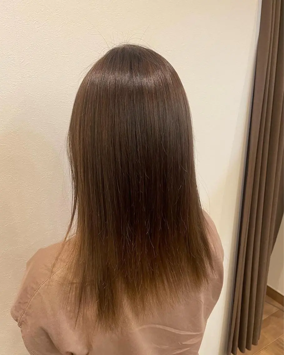 ミディアム カラー アッシュ ブリーチ グラデーションカラー 狩野 龍二のヘアスタイル