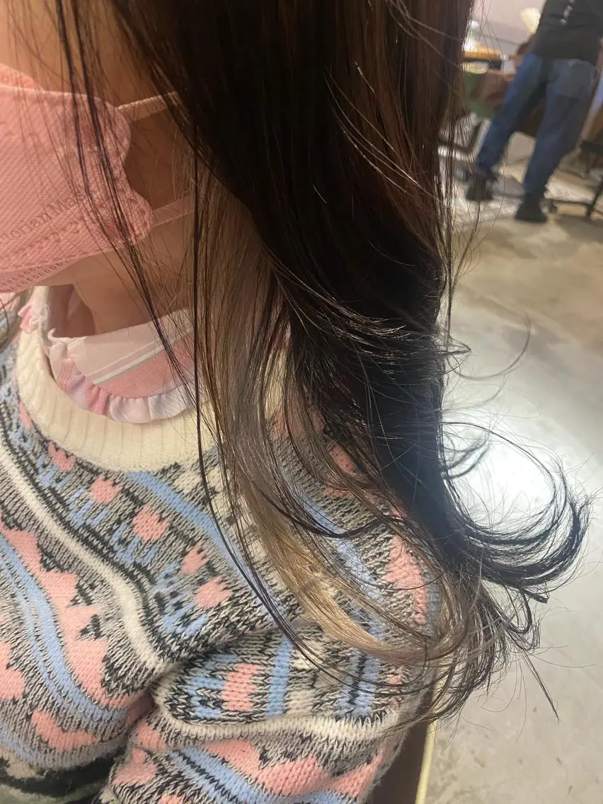 ミディアム カラー イヤリングカラー 🦋店長🦋 ほんさわ みずきのヘアスタイル