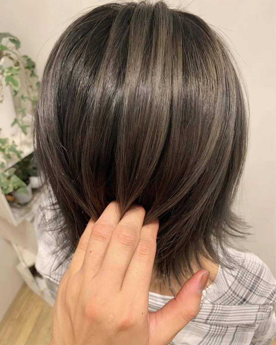 ショート カラー 塚本 征也のヘアスタイル
