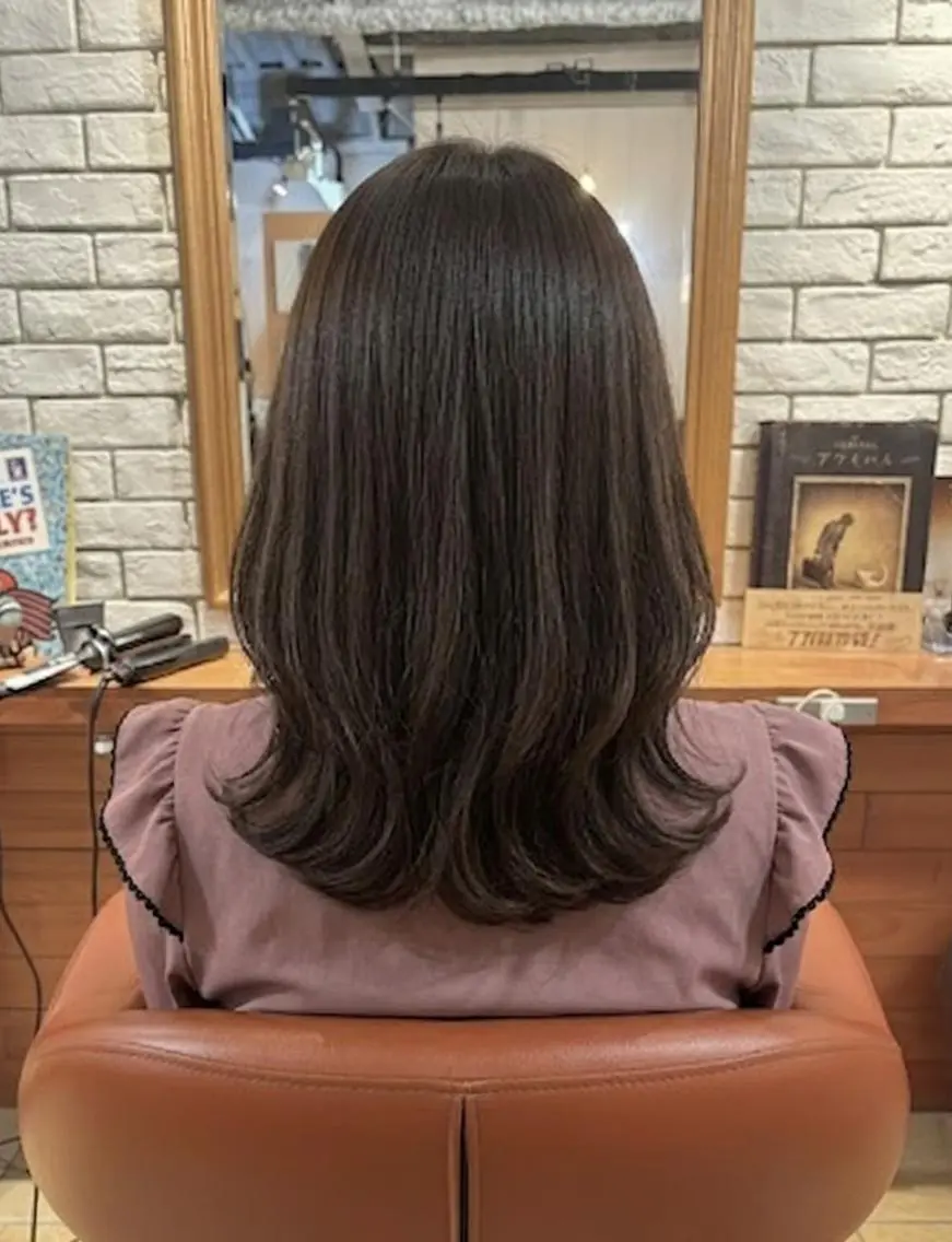 ミディアム 顔周りカット 韓国風ヘア レイヤーカット 小顔カット カット ヘアカラー トリートメント flencia 丸 和博|カットのヘアスタイル