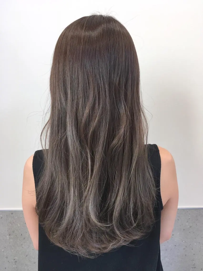 ロング カラー ブルーカラー ブルージュ ハイライトカラー ハイライト ヘアカラー トリートメント ヘアセット yoshi ☆のヘアスタイル